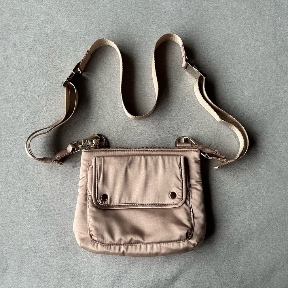 Steve Madden ~ Satin Crossbody Bag ~ Detachable Strap